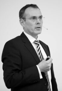 Rechtsanwalt und Notar Ulrich Joerss, Beratender Rechtsanwalt des IVD Berlin-Brandenburg e.V.